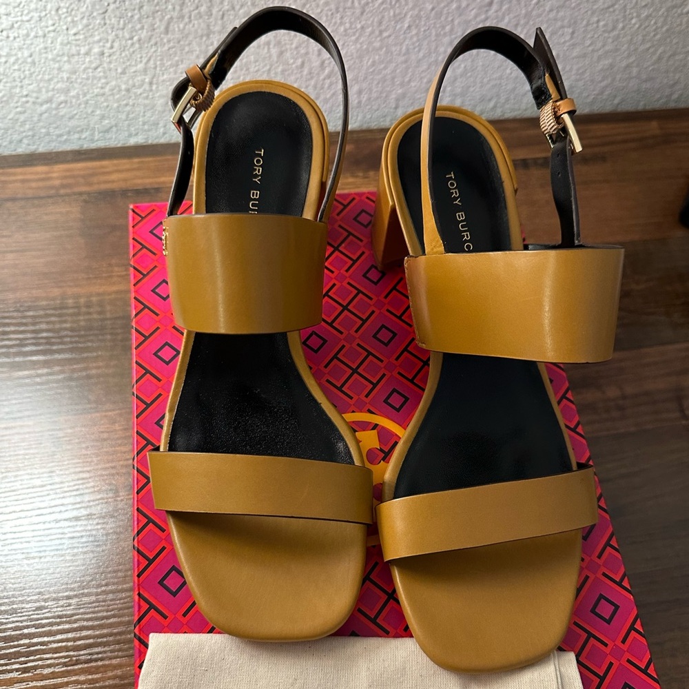NWT Tory Burch DOUBLE T HEELED SANDAL Size 6.5
